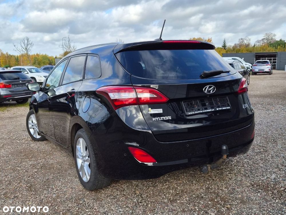 Hyundai i30 1.6 CRDi Premium - 4