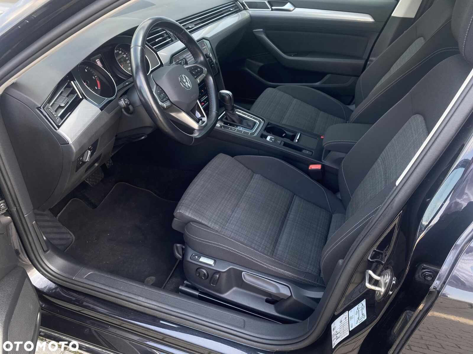 Volkswagen Passat 2.0 TDI EVO Business DSG - 9