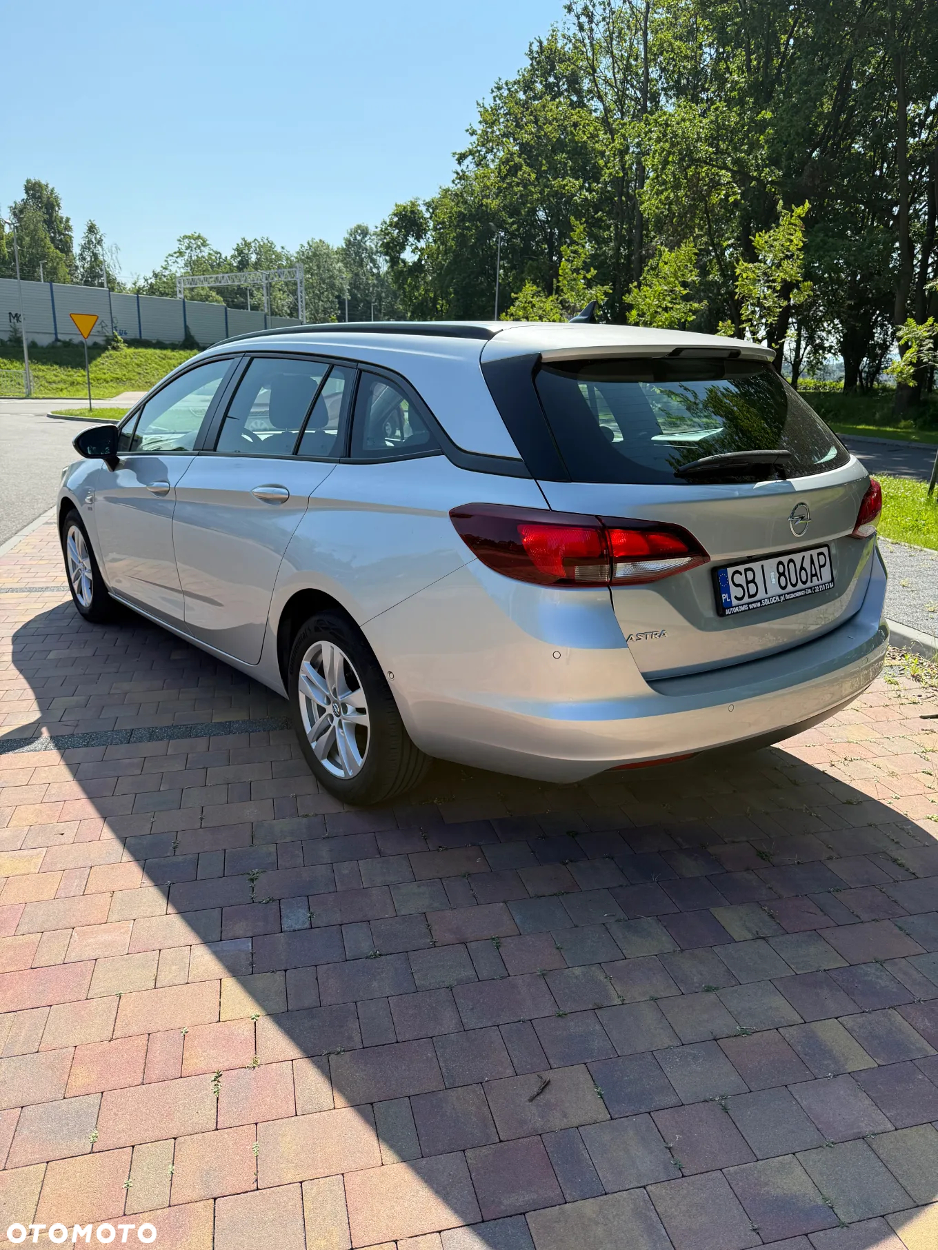 Opel Astra 1.6 D Start/Stop 120 Jahre - 3