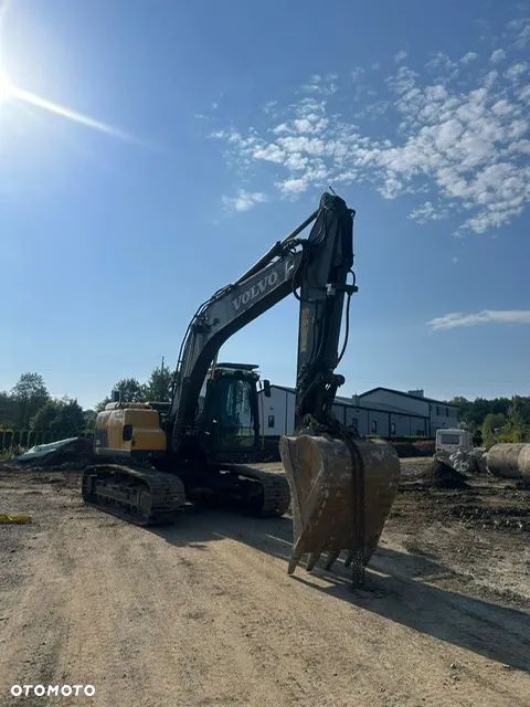 Volvo EC 180 DL - 11