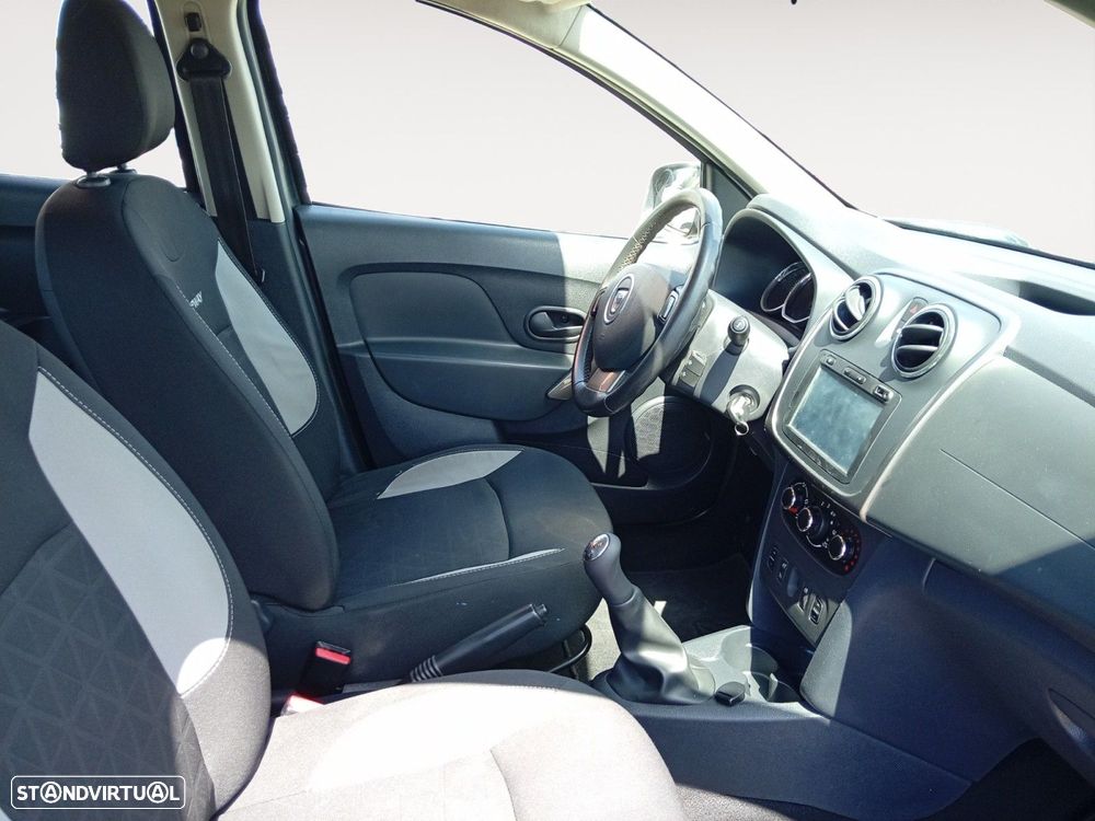 Dacia Sandero 0.9 TCe Stepway - 15