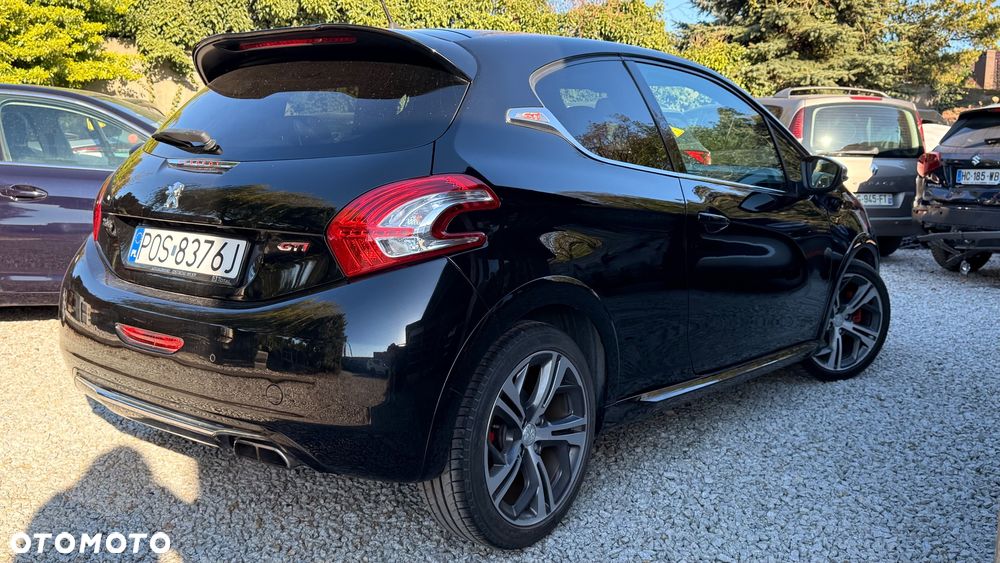 Peugeot 208 1.6 THP GTi - 21