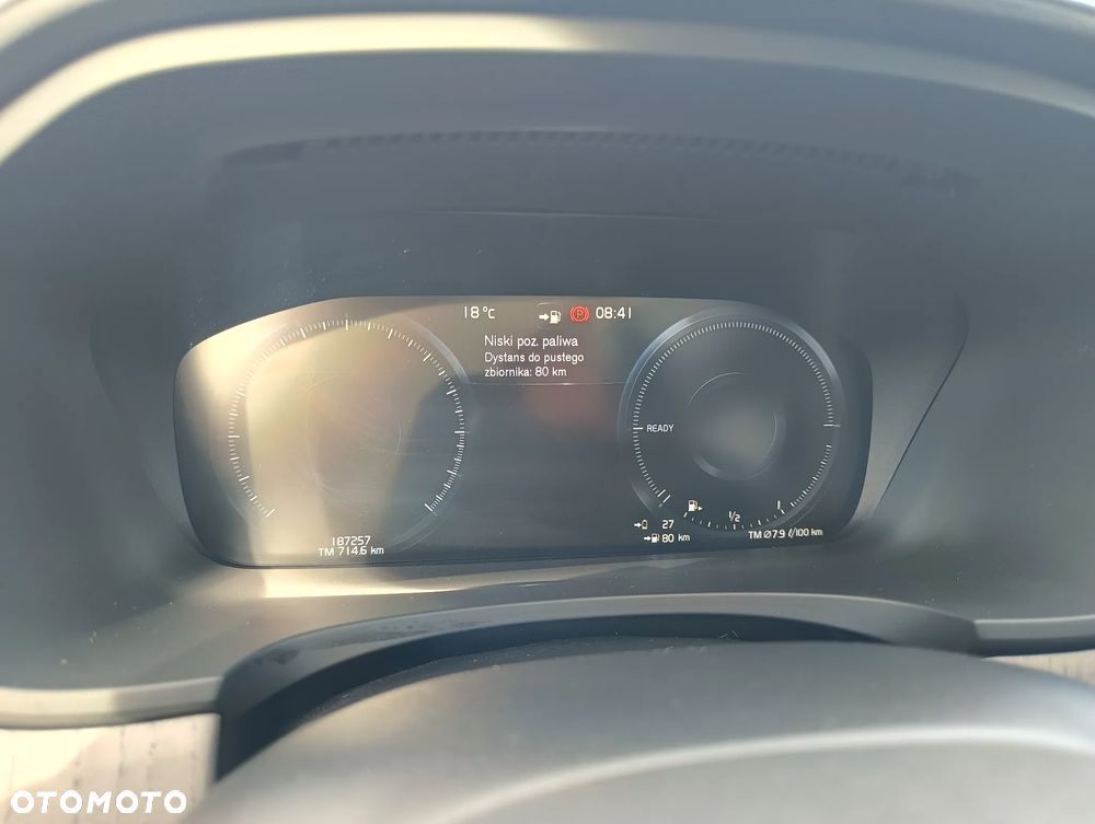 Volvo V90 T8 AWD Plug-In Hybrid Inscription - 36