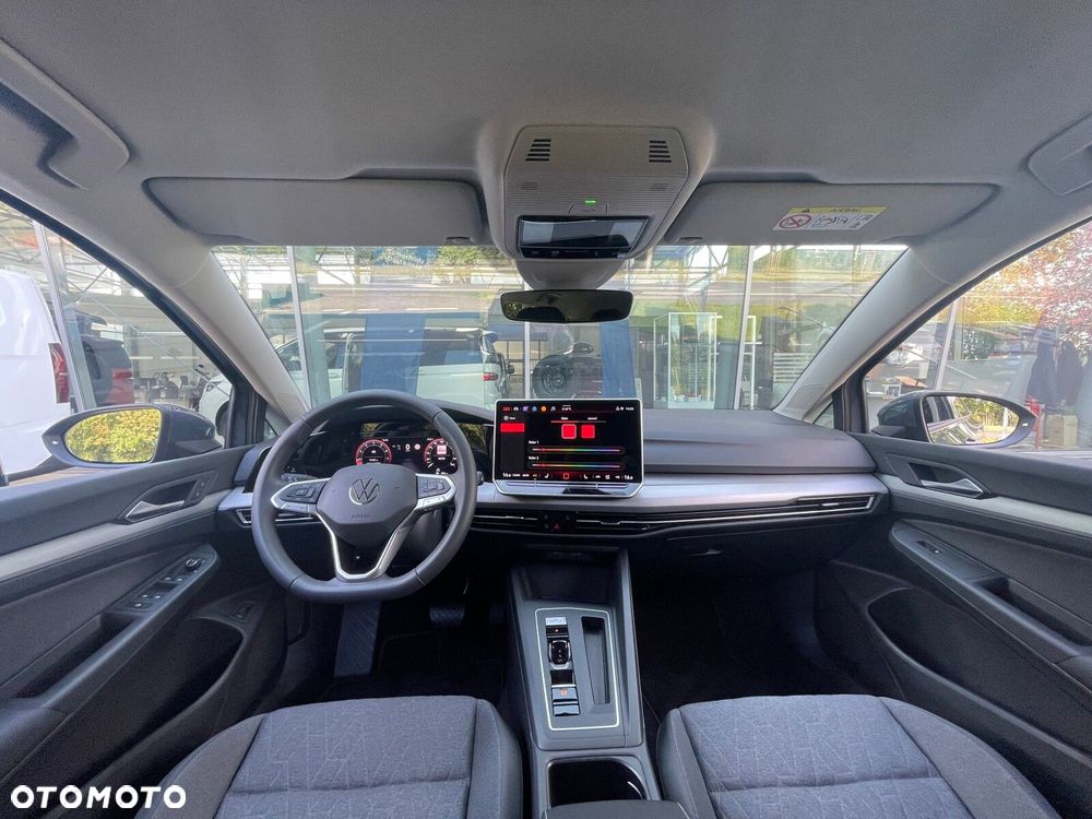 Volkswagen Golf - 10