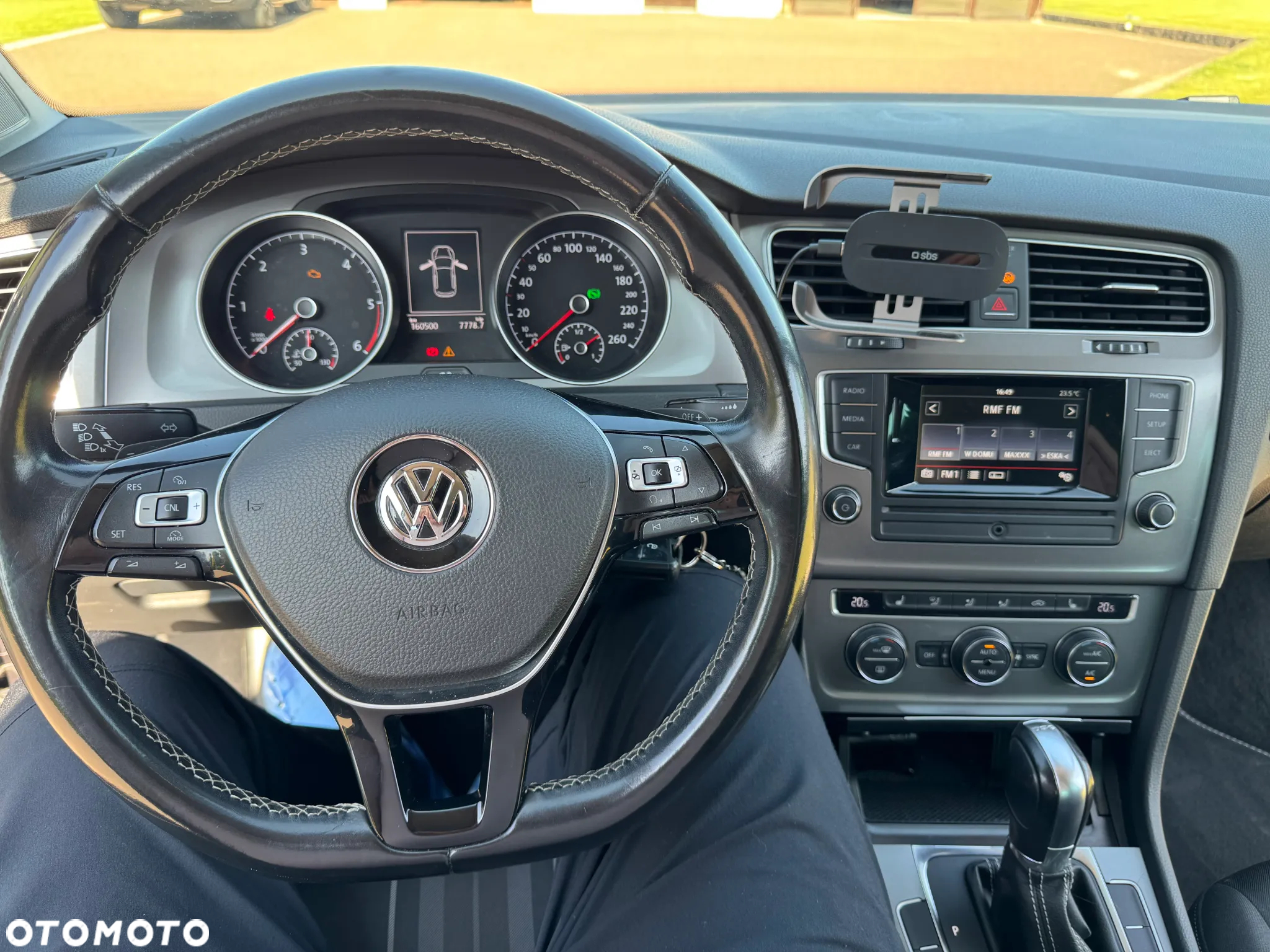 Volkswagen Golf - 9