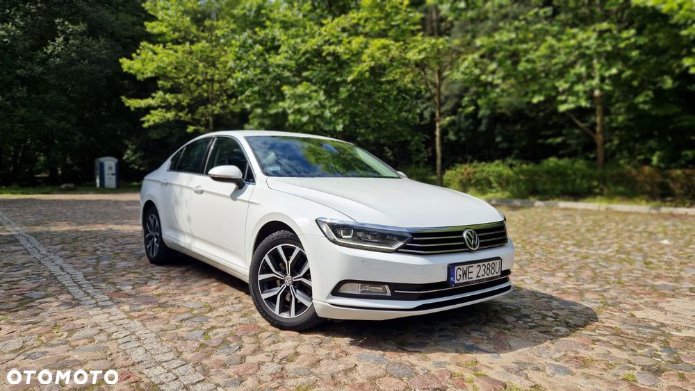 Volkswagen Passat - 2