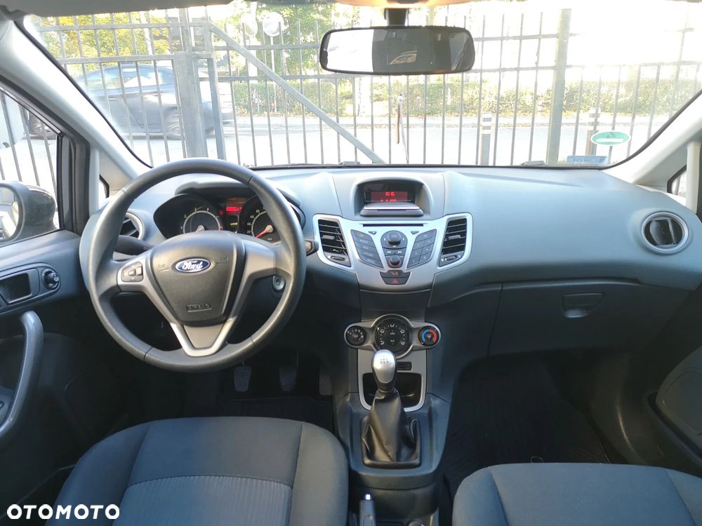 Ford Fiesta - 7