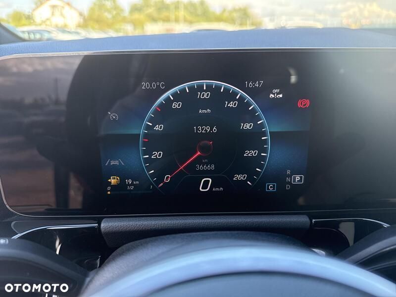 Mercedes-Benz GLA 200 Style - 14