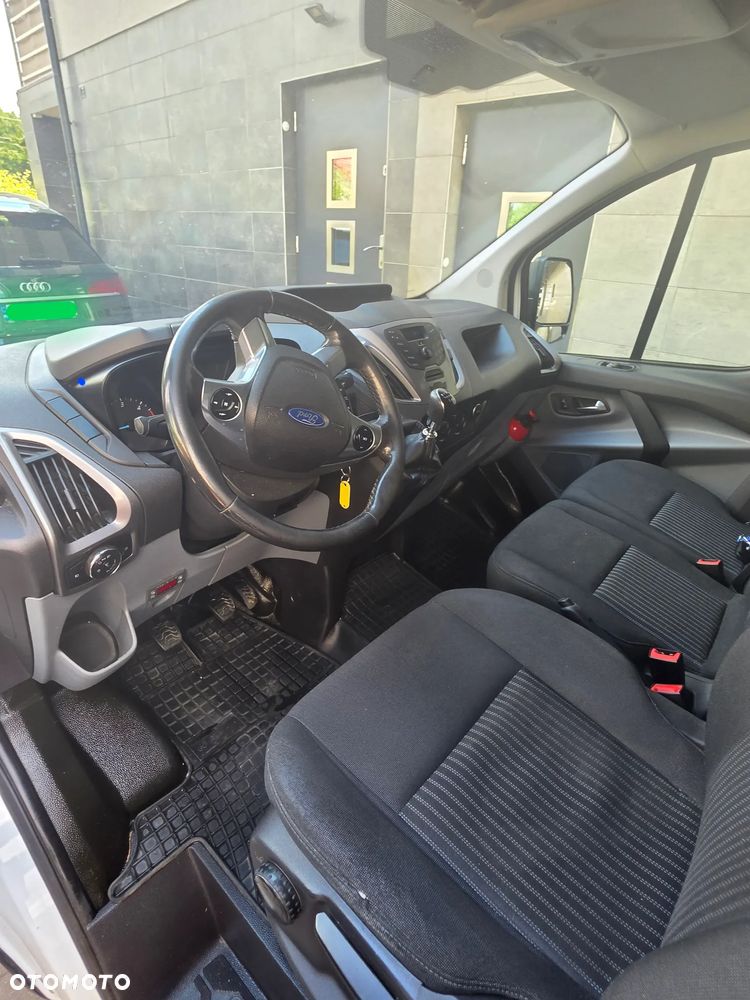Ford TRANSIT CUSTOM - 7