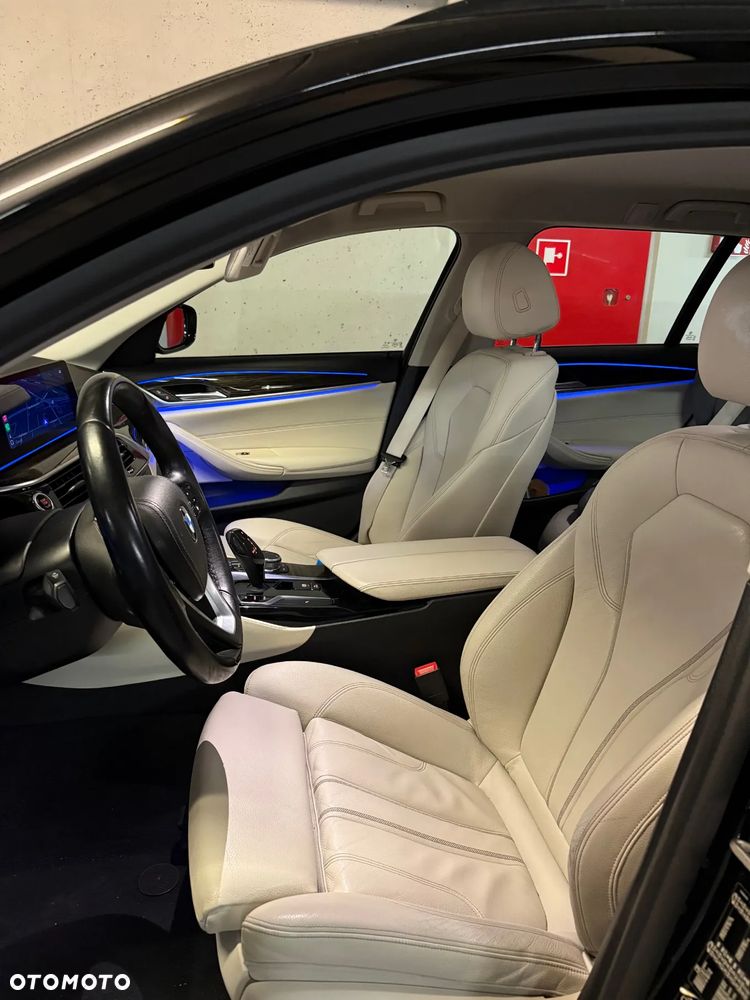 BMW Seria 5 520d Luxury Line - 7