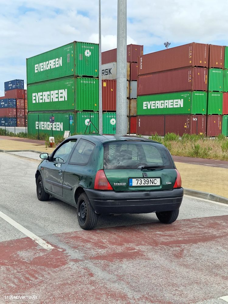 Renault Clio 1.9 D RN - 3