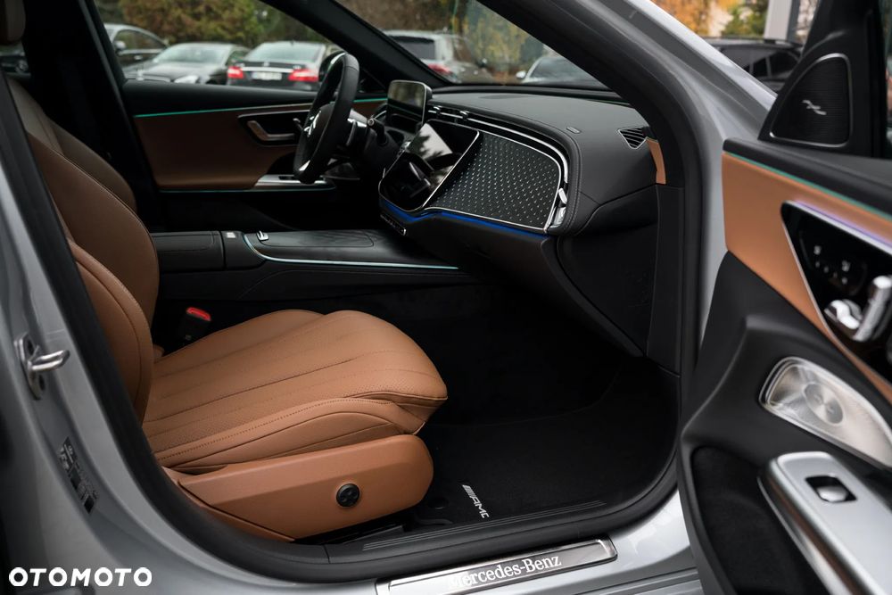 Mercedes-Benz Klasa E 220 d mHEV 4-Matic AMG 9G-Tronic - 21