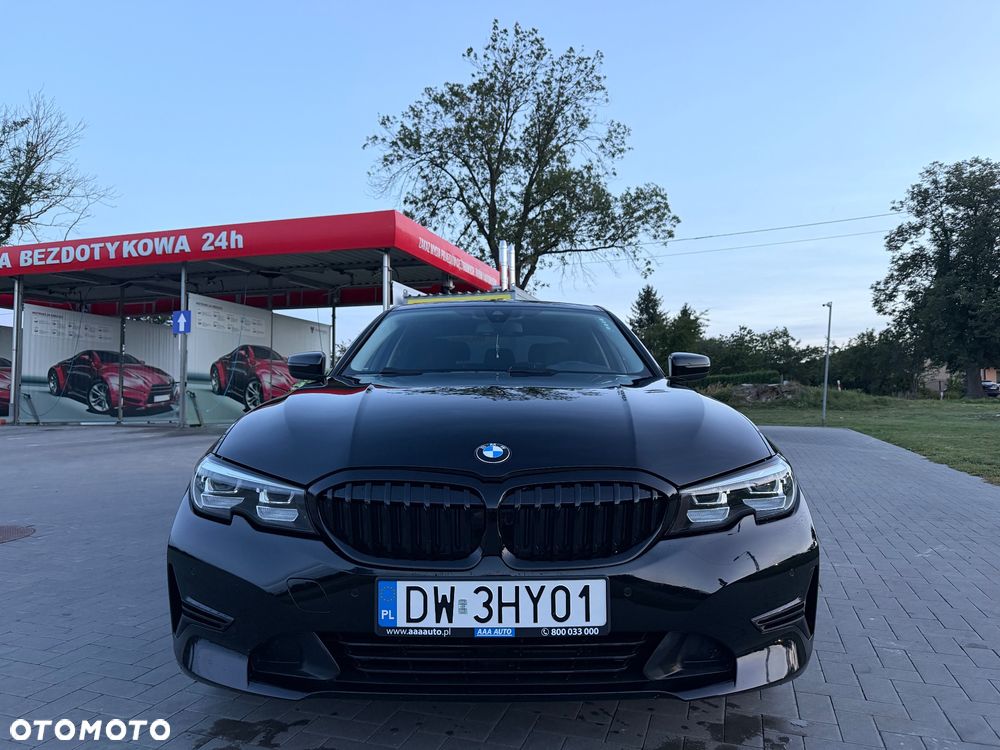 BMW Seria 3 320i - 3