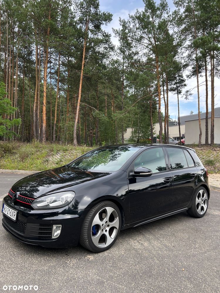 Volkswagen Golf - 2