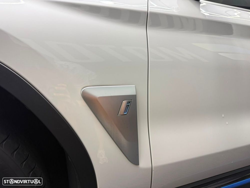 BMW iX3 Impressive - 17