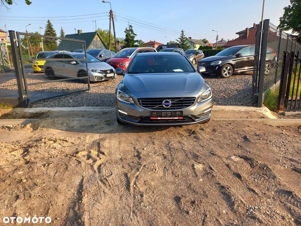 Volvo V60 D2 Drive-E Dynamic Edition (Kinetic) - 11