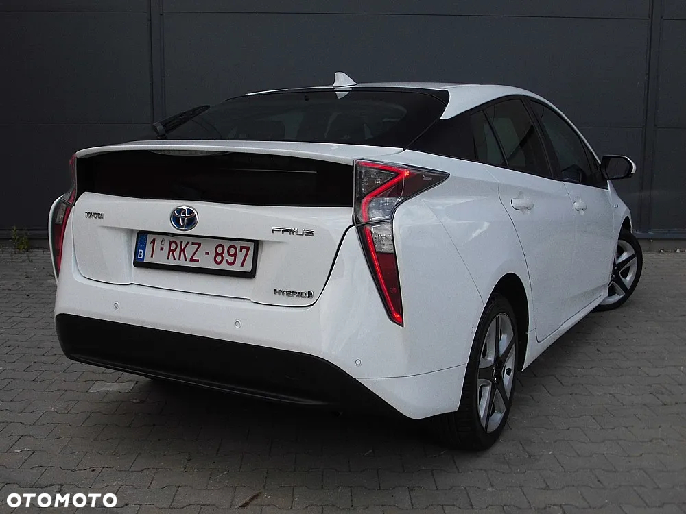 Toyota Prius 1.8 HSD Active - 9