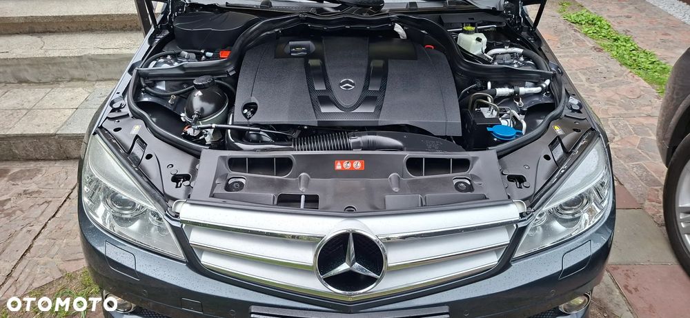 Mercedes-Benz Klasa C 220 CDI DPF Automatik Avantgarde - 35