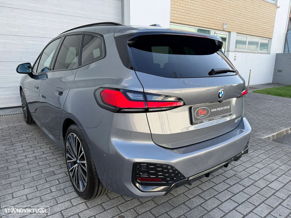 BMW 218 Active Tourer d Pack Desportivo M Auto - 11