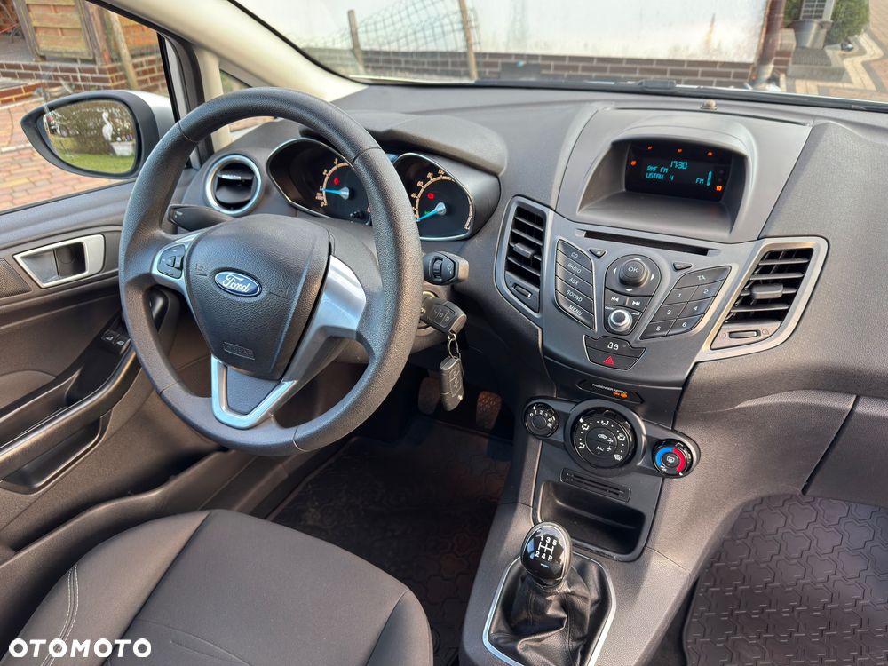 Ford Fiesta - 26