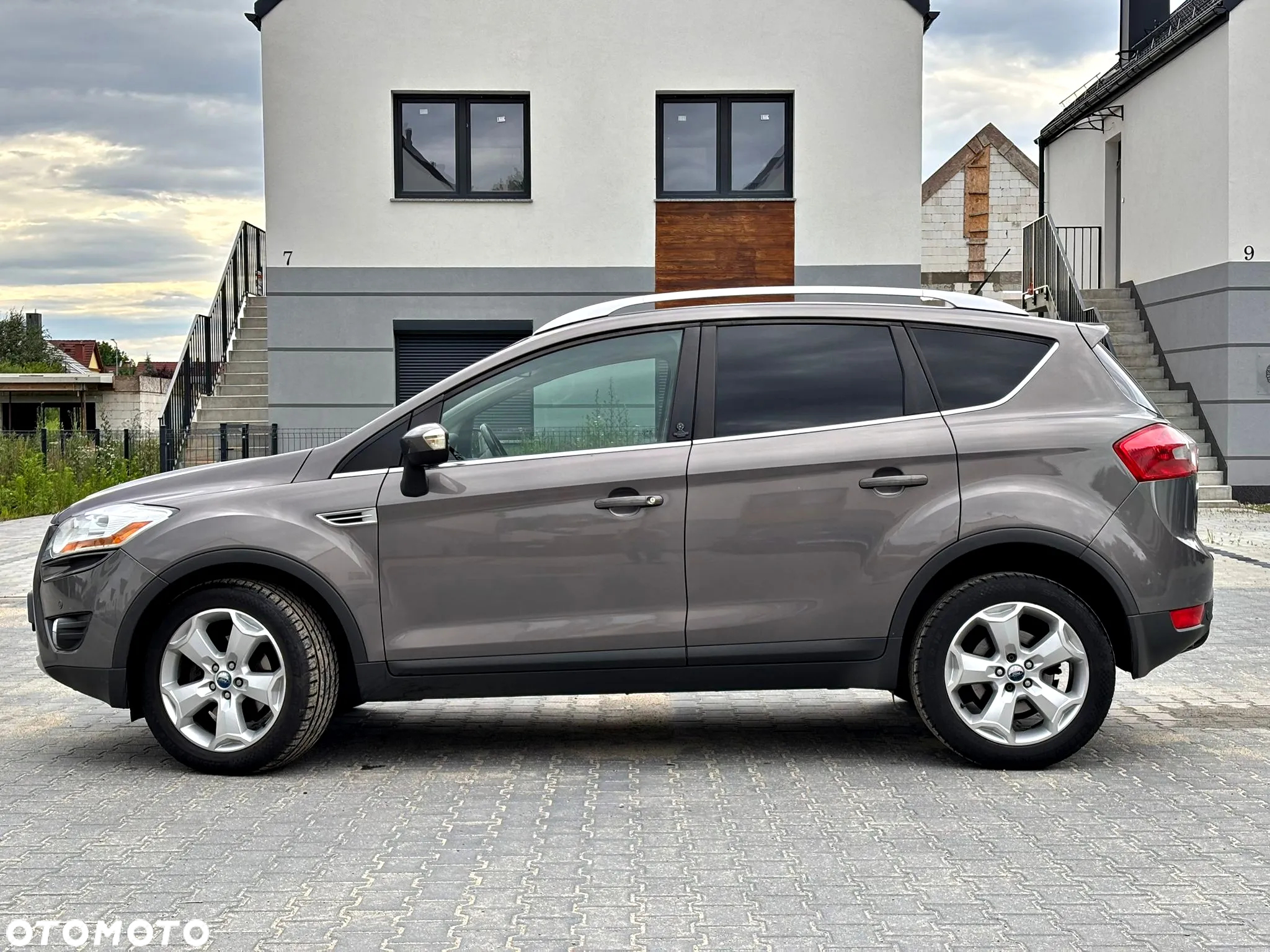 Ford Kuga 2.0 TDCi 4x4 Champions Edition - 8