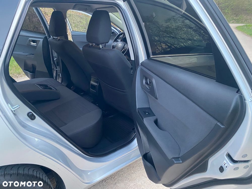 Toyota Auris - 15