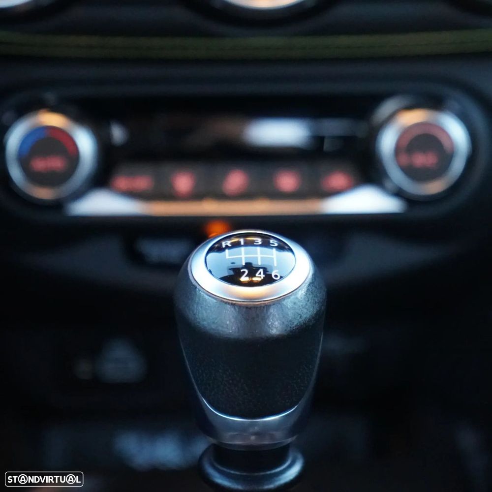 Nissan Juke 1.0 DIG-T Kiiro - 24