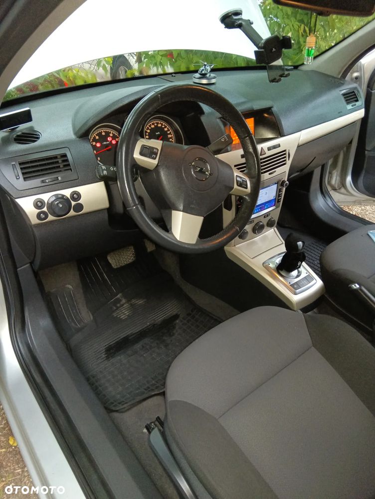 Opel Astra 1.6 111 EasyTronic - 12