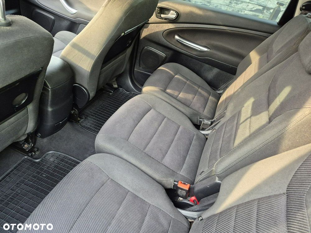 Ford S-Max - 10