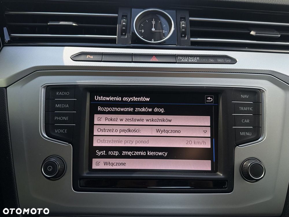 Volkswagen Passat 1.4 TSI BMT ACT Comfortline - 29