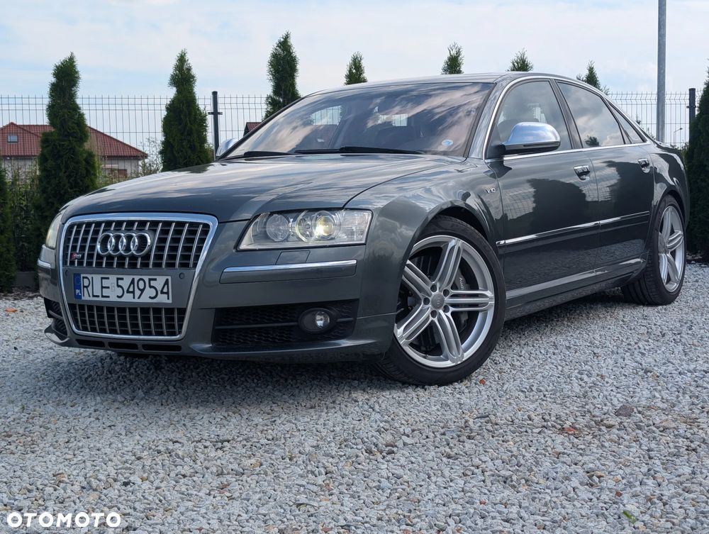 Audi S8 - 3