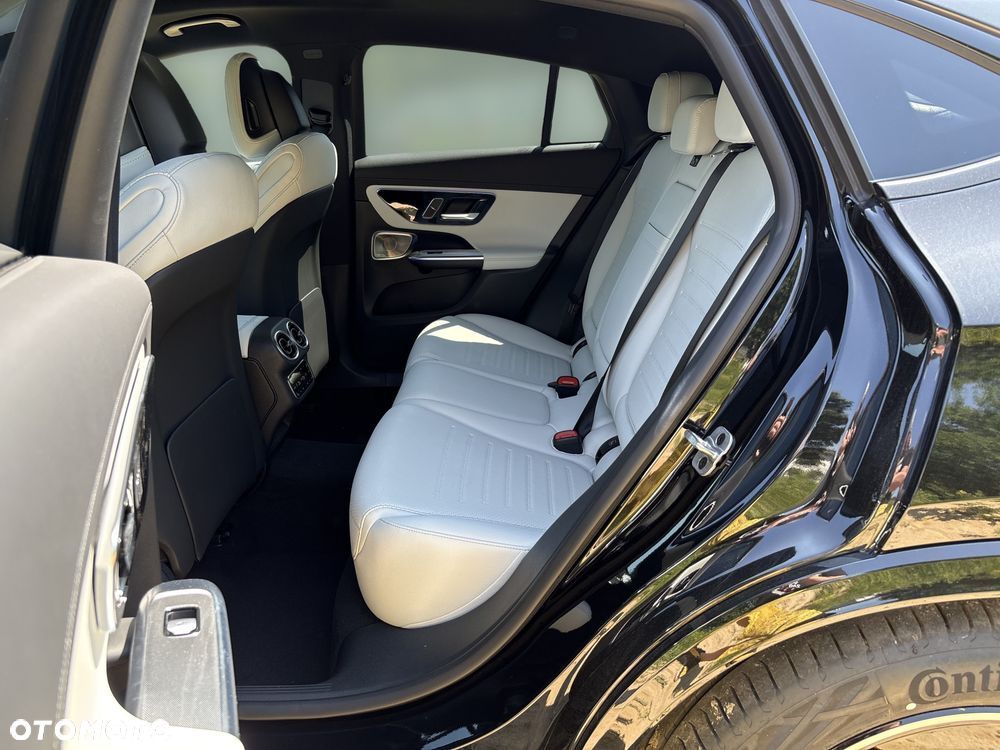 Mercedes-Benz GLC 300 mHEV 4-Matic AMG Line - 10