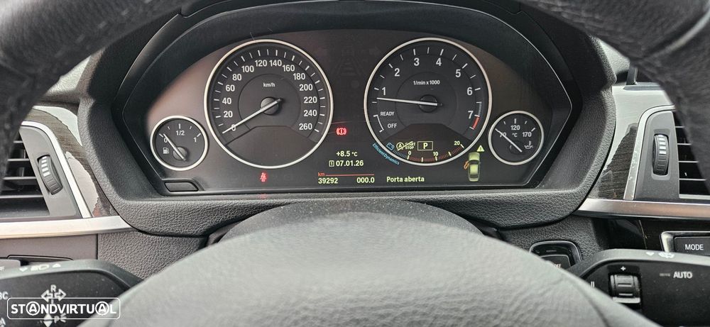 BMW 330 i Line Luxury Purity Auto - 16