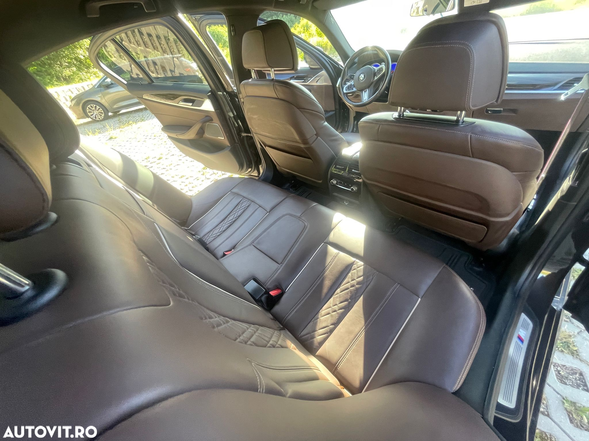 BMW Seria 5 530d xDrive AT - 8