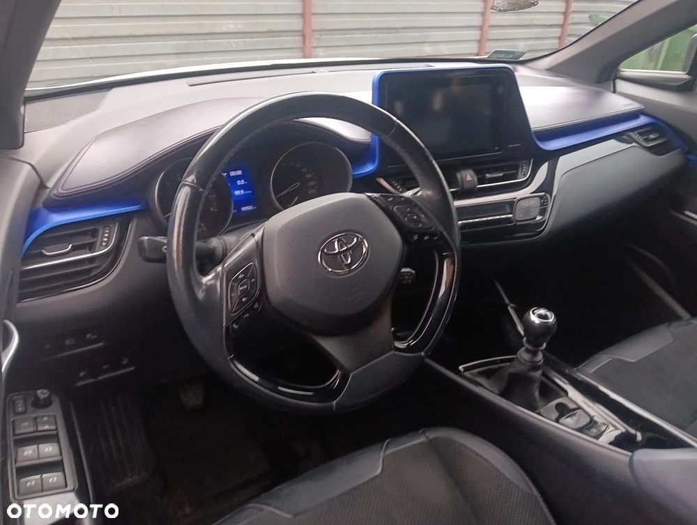Toyota C-HR 1.2 T Dynamic - 8