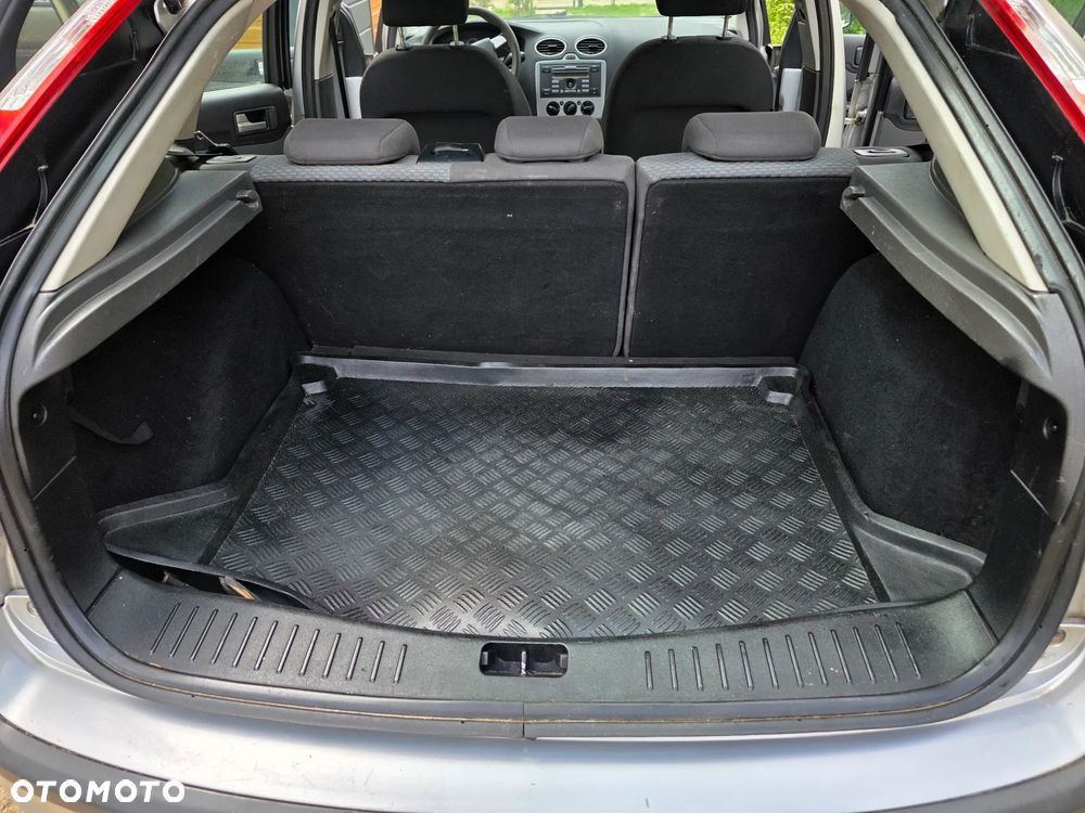 Ford Focus - 8