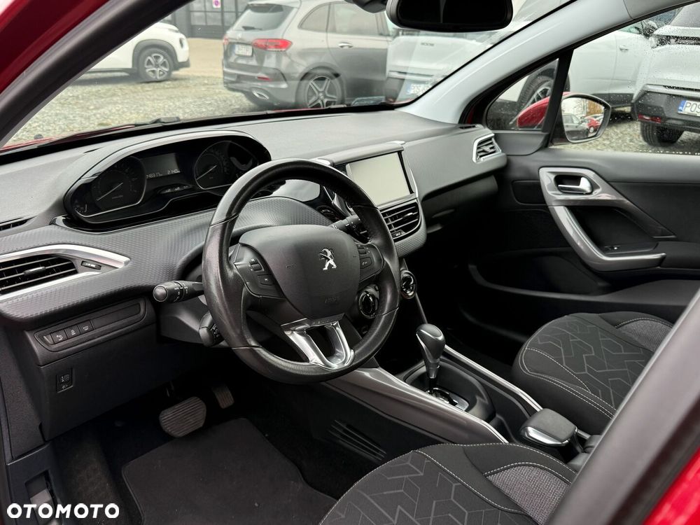 Peugeot 2008 1.2 Pure Tech Active S&S EAT6 - 4