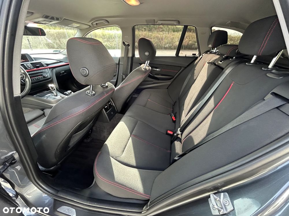 BMW Seria 3 - 36