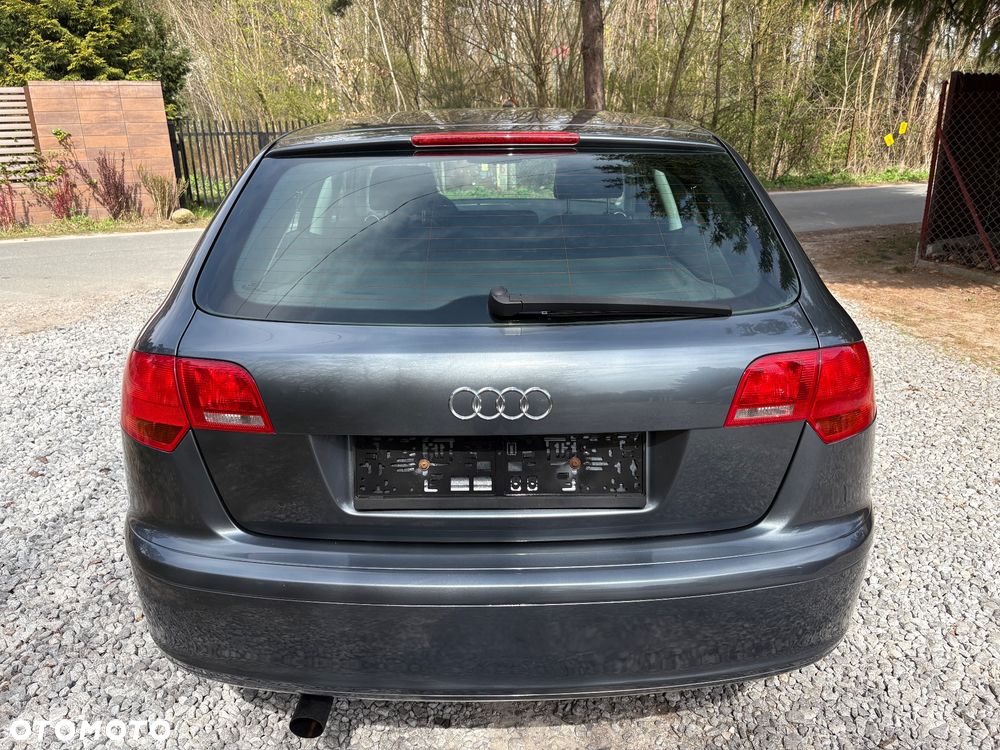 Audi A3 Sportback 1.6 Attraction - 12
