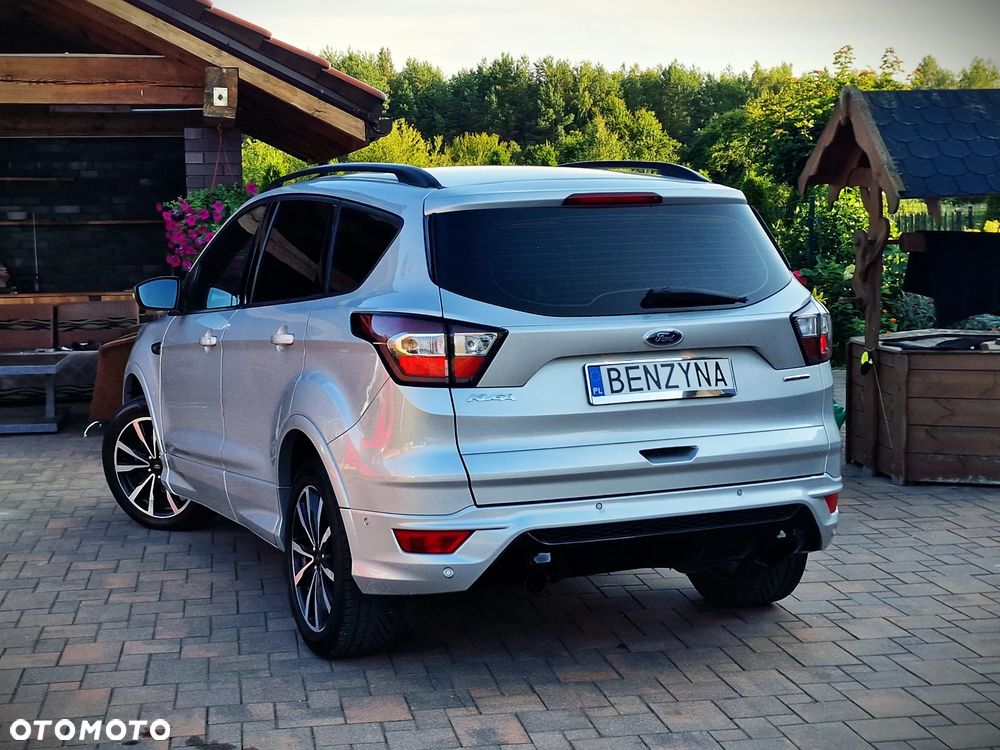Ford Kuga 1.5 EcoBoost FWD ST-Line - 18