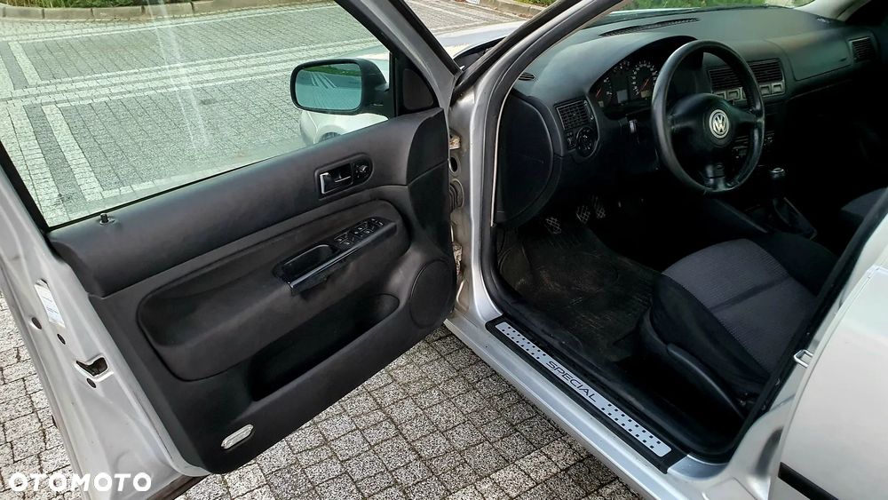 Volkswagen Golf - 19