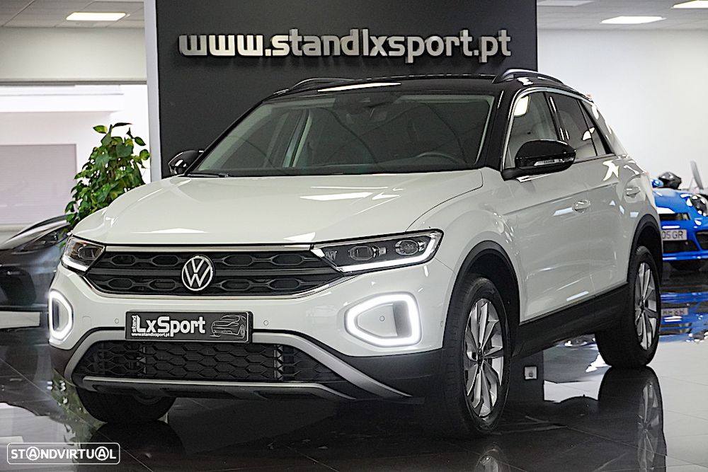 VW T-Roc 1.5 TSI Urban DSG - 1
