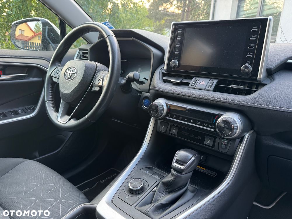 Toyota RAV4 - 5