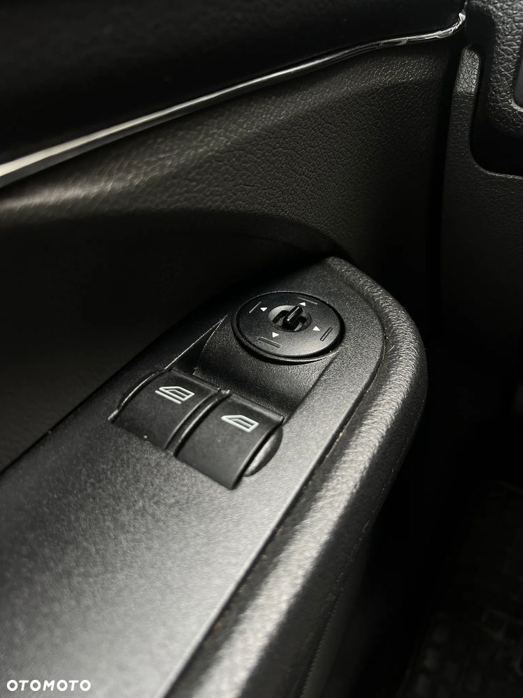 Ford Focus C-Max - 26