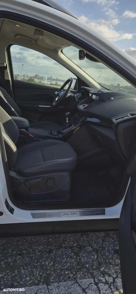 Ford Kuga 2.0 TDCi 4WD Titanium - 6