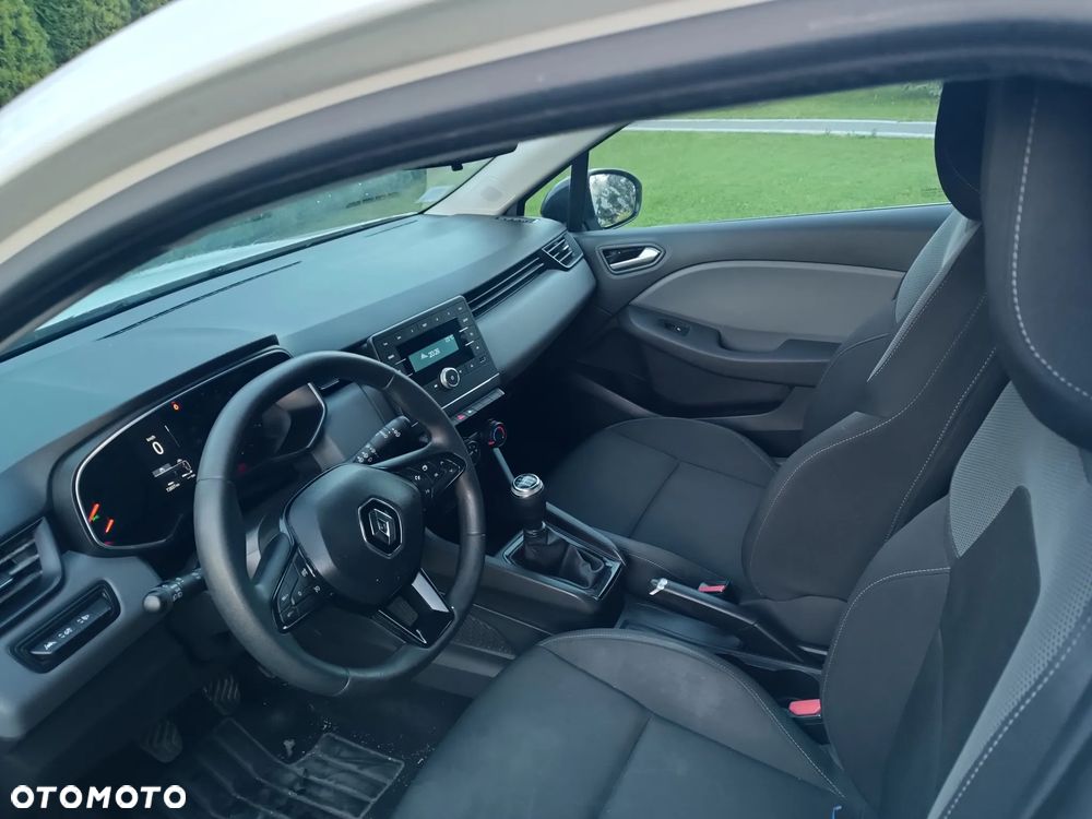Renault Clio - 2