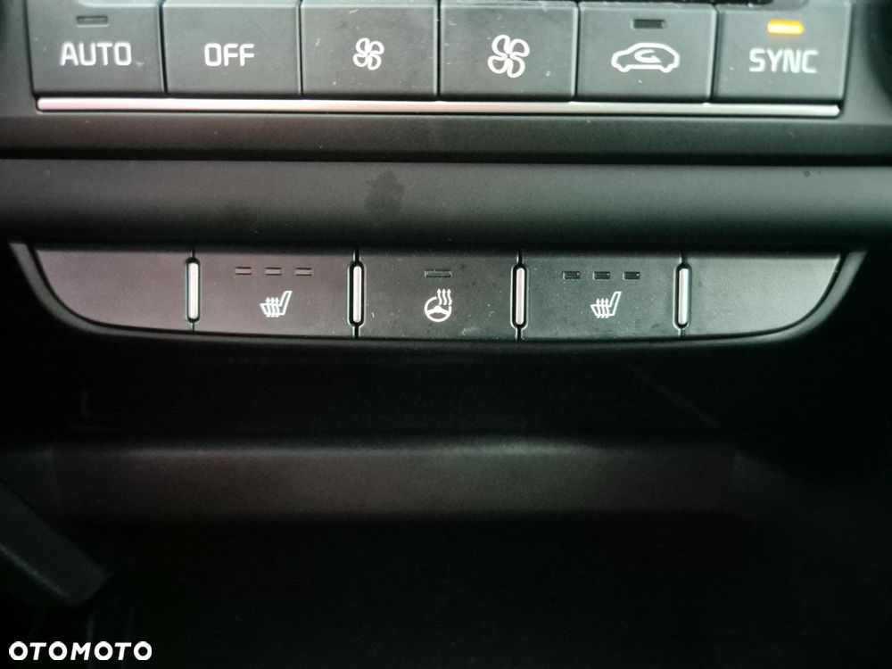 Kia Ceed 1.5 T-GDI Tribute DCT - 23