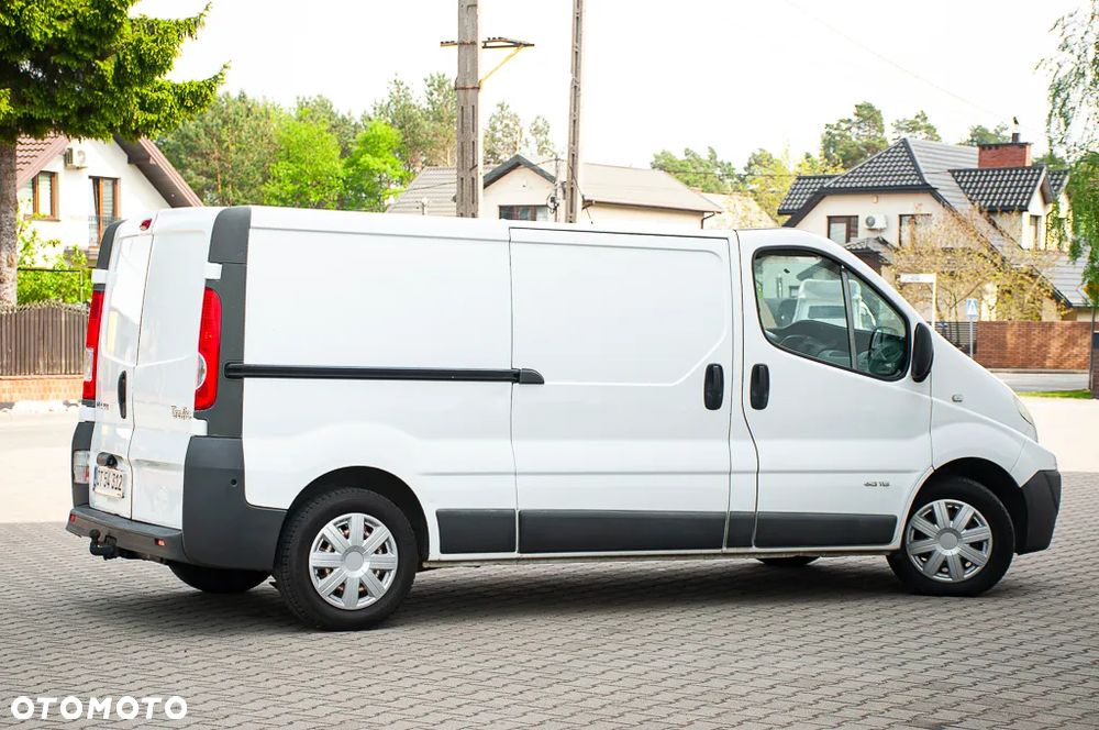 Renault TRAFIC LONG - 24