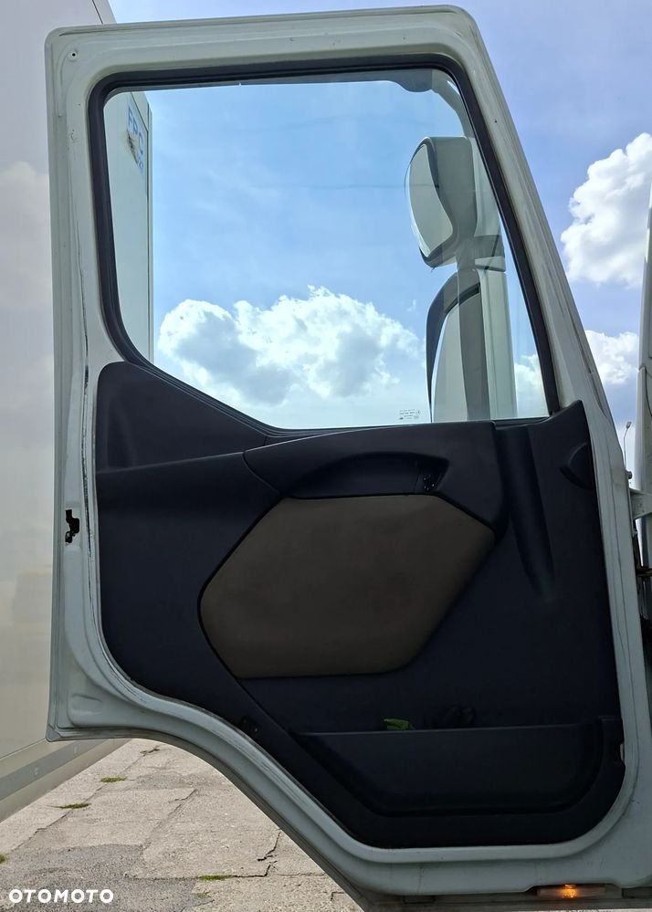 Renault Premium - 14