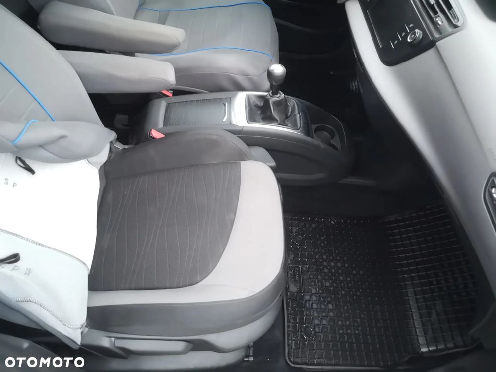 Citroën C4 e-HDi 115 Selection - 27